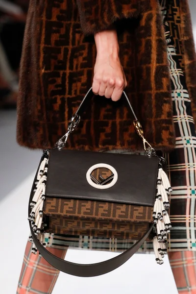 Look 67